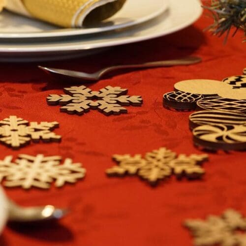 LaserWood izrezane snežinke