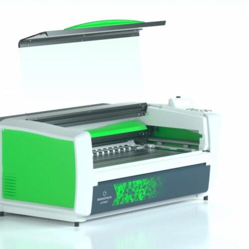 LS100EX gravirna naprava z dvignjenim pokrovom