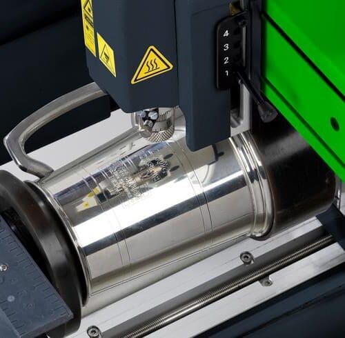 Markiranje čaše za pivo z napravo M40