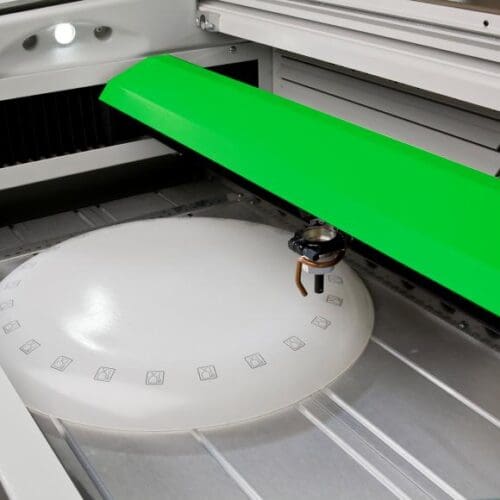 Označevanje plastike z markirno napravo LS100EX