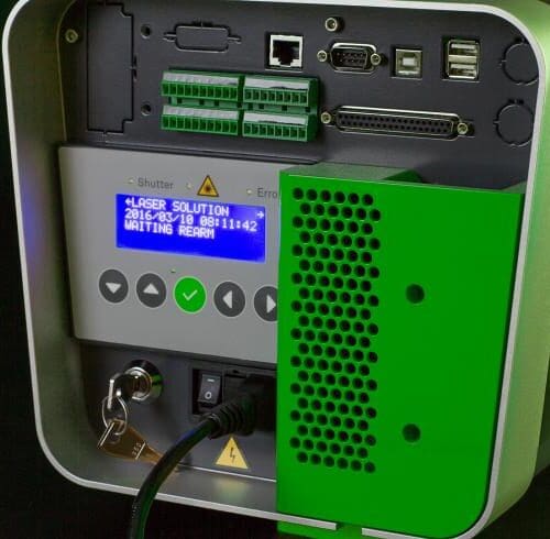 kontrolna plošča Hybrid laserja