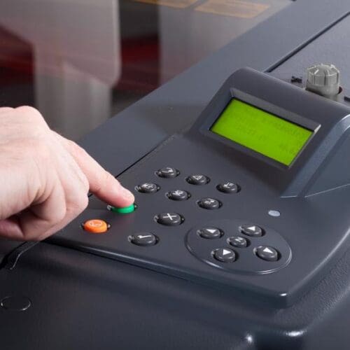 kontrolna plošča gravirne naprave LS1000XP