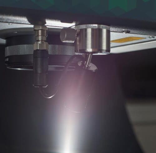 leča hybrid laserja